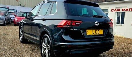 Volkswagen Tiguan MATCH TSI EVO… 8 MAIN DEALER SERVICES.. SAT NAV..AIR CON.STUNNING  1