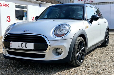 Mini Hatch COOPER D.1 PREVIOUS. HEAD-UP DISPLAY,ELECTRIC MIRRORS,CRUISE,R/SENSORS 4