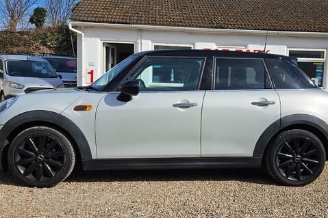 Mini Hatch COOPER D.1 PREVIOUS. HEAD-UP DISPLAY,ELECTRIC MIRRORS,CRUISE,R/SENSORS 7