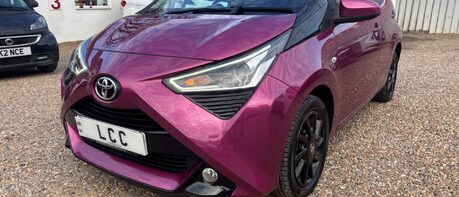 Toyota Aygo VVT-I X-CITE.. 5 MAIN DEALER SERVICES.. REVERSING CAMERA.. A/C.. 1 PREVIOUS 1