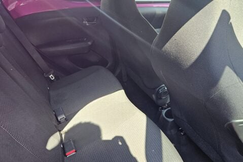 Toyota Aygo VVT-I X-CITE.. 5 MAIN DEALER SERVICES.. REVERSING CAMERA.. A/C.. 1 PREVIOUS 18