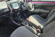 Toyota Aygo VVT-I X-CITE.. 5 MAIN DEALER SERVICES.. REVERSING CAMERA.. A/C.. 1 PREVIOUS 20