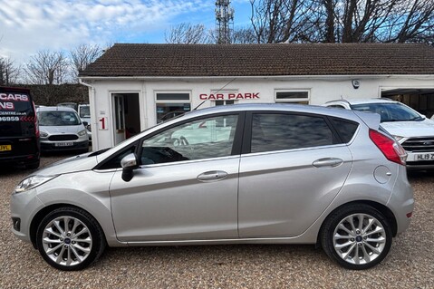 Ford Fiesta TITANIUM X,HEATED LEATHER SEATS,CRUISE,E/MIRRORS,DAB RADIO,4 SERVICES 4