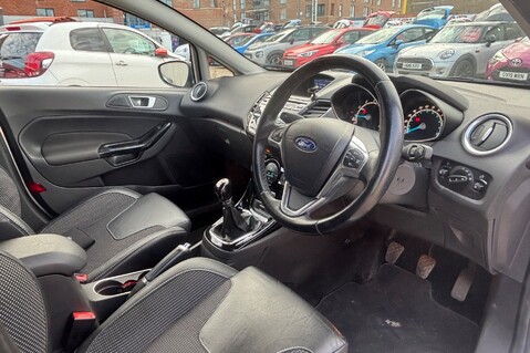 Ford Fiesta TITANIUM X,HEATED LEATHER SEATS,CRUISE,E/MIRRORS,DAB RADIO,4 SERVICES 11