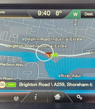 Ford Focus ZETEC TDCI ESTATE..DEMO + 1 OWNER..12 STAMPS..£20 R/TAX..SAT NAV..  3