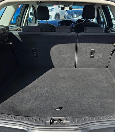 Ford Focus ZETEC TDCI ESTATE..DEMO + 1 OWNER..12 STAMPS..£20 TAX..STUNNING EXAMPLE  3
