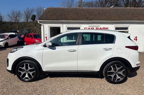 Kia Sportage CRDI GT-LINE ISG 1 FORMER KEEPER.. SAT NAV.. CLIMATE CONTROL.. 4