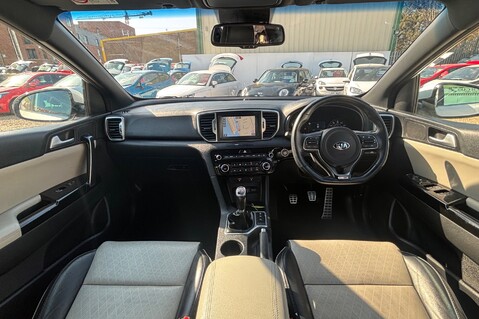 Kia Sportage CRDI GT-LINE ISG 1 FORMER KEEPER.. SAT NAV.. CLIMATE CONTROL.. 10