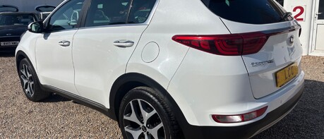 Kia Sportage CRDI GT-LINE ISG 1 FORMER KEEPER.. SAT NAV.. CLIMATE CONTROL.. 1