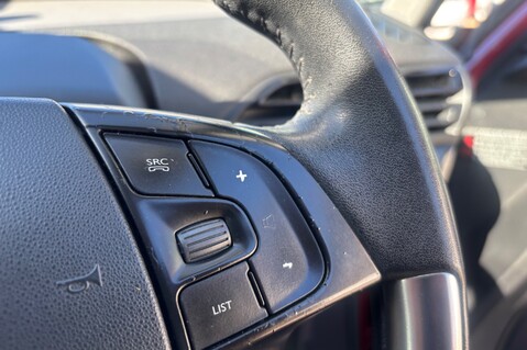 Citroen C4 Picasso HDI VTR PLUS.. 8 SERVICES.. £20 ROAD TAX.. 3 INDIVIDUAL SEATS IN THE BACK  20