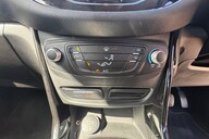 Ford B-Max ZETEC NAVIGATOR.. 1 PREVIOUS KEEPER.. 9 SERVICES.. STUNNING COLOUR 13