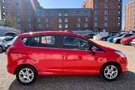 Ford B-Max ZETEC NAVIGATOR.. 1 PREVIOUS KEEPER.. 9 SERVICES.. STUNNING COLOUR 21