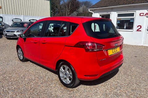 Ford B-Max ZETEC NAVIGATOR.. 1 PREVIOUS KEEPER.. 9 SERVICES.. STUNNING COLOUR 7