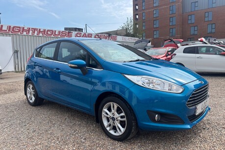 Ford Fiesta ZETEC.. AUTOMATIC..£35 ROAD TAX.. 9 SERVICES.. 1 PREVIOUS KEEPER.. AIR CON.