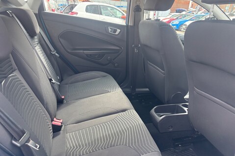 Ford Fiesta ZETEC.. AUTOMATIC..£35 ROAD TAX.. 9 SERVICES.. 1 PREVIOUS KEEPER.. AIR CON. 16