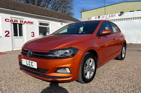 Volkswagen Polo SE EVO.. 6 SERVICES.. 1 PREVIOUS OWNER.. STUNNING COLOUR 9