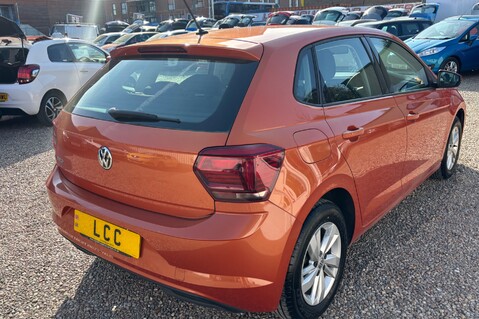 Volkswagen Polo SE EVO.. 6 SERVICES.. 1 PREVIOUS OWNER.. STUNNING COLOUR 10