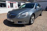 Vauxhall Insignia EXCLUSIV CDTI ECOFLEX S/S.. 13 SERVICES INCLUDING CAMBELT CHANGE AT 75K..  3