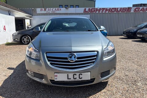 Vauxhall Insignia EXCLUSIV CDTI ECOFLEX S/S.. 13 SERVICES INCLUDING CAMBELT CHANGE AT 75K..  2