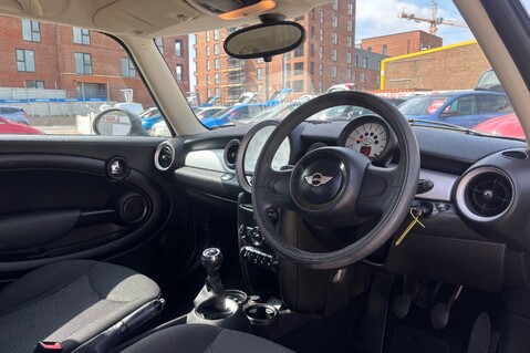 Mini Hatch 1.6 COOPER.. GREAT HISTORY.. S/START..6 SPEED G/BOX 2