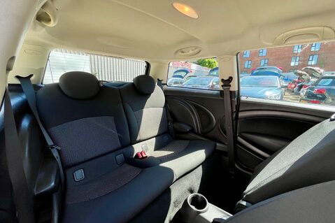 Mini Hatch 1.6 COOPER.. GREAT HISTORY.. S/START..6 SPEED G/BOX 14