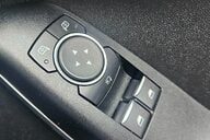 Ford Fiesta TITANIUM.. (NEW SHAPE) 1 PREVIOUS OWNER.5 MAIN DEALER SERVICES.APPLE PLAY. 13