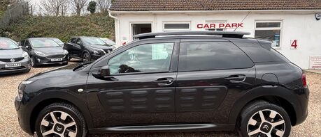 Citroen C4 Cactus BLUEHDI FLAIR..ONLY 45000 MILES.. 9 SERVICES 1