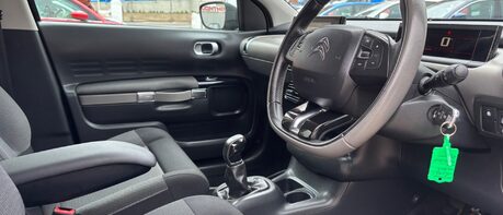 Citroen C4 Cactus BLUEHDI FLAIR..ONLY 45000 MILES.. 9 SERVICES..SAT NAV..DAB RADIO..AIR CON.. 1