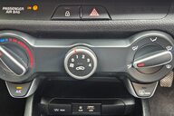 Kia Rio 1.. ONLY 1 OWNER FROM NEW.. 7 MAIN DEALER SERVICES 17