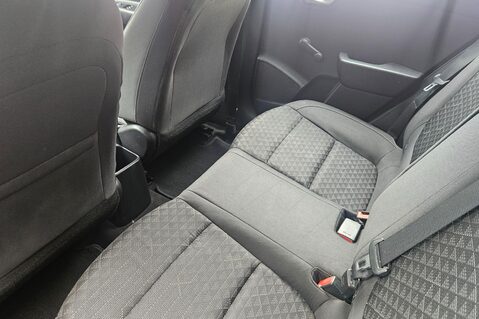 Kia Rio 1.. ONLY 1 OWNER FROM NEW.. 7 MAIN DEALER SERVICES 22