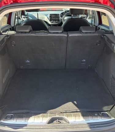 Peugeot 2008 PURETECH S/S ALLURE..AUTOMATIC.. .APPLE PLAY..DAB..CRUISE CONTROL..1/2 LEAT 3