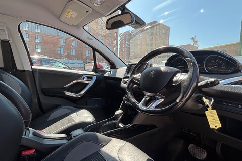 Peugeot 2008 PURETECH S/S ALLURE..AUTOMATIC.. 5 SERVICES.. 1 PREVIOUS KEEPER 22