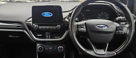 Ford Fiesta 1.0T ZETEC 5 DOOR.. 5 SERVICES.1 PREVIOUS OWNER.SAT NAV..CLIMATE CONTROL.. 1