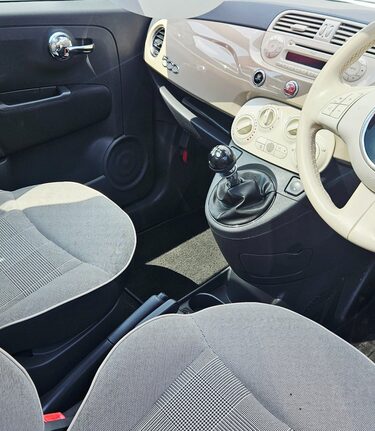 Fiat 500 1.2 LOUNGE.. 6 SERVICES.. LOOK JUST 42000 MILES..£35 TAX..AIR CON.. 3