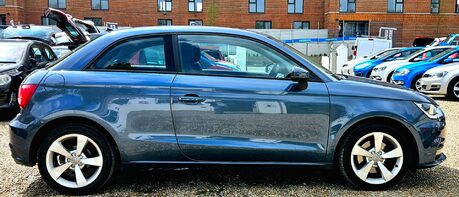 Audi A1 1.4 TFSI SPORT.. 1 PREVIOUS..6 SERVICES.SAT NAV..BLUETOOTH..AIR CON..USB.. 1