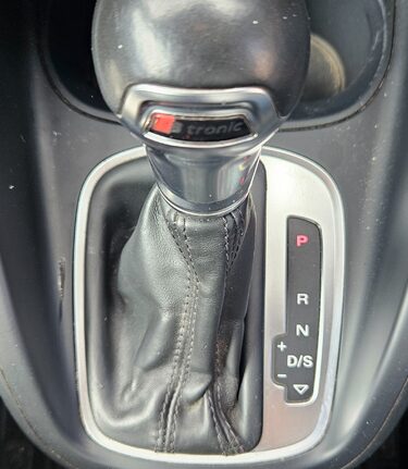 Audi A1 1.4 TFSI SPORT.. 1 PREVIOUS..6 SERVICES.SAT NAV..BLUETOOTH..AIR CON..USB.. 3