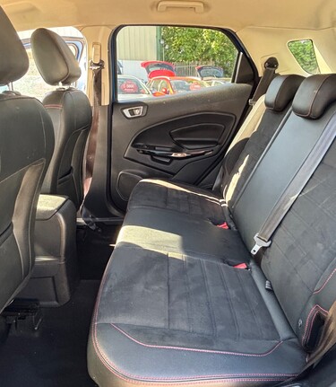 Ford Ecosport ST-LINE.. 5 SERVICES.. STUNNING COLOUR.. HALF LEATHER.. BLUETOOTH 3