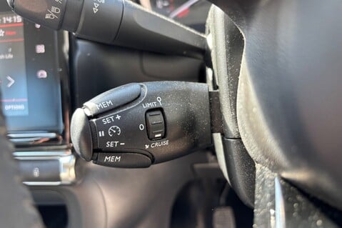 Citroen C3 PURETECH ELLE.. 6 SERVICES.. 1 PREVIOUS OWNER.. APPLE CAR PLAY/ANDROID AUTO 9