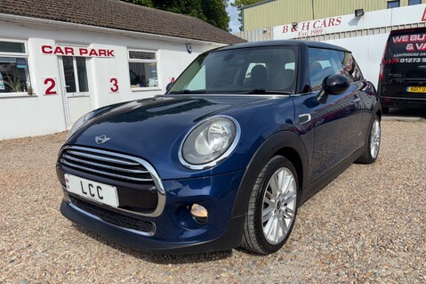 Mini Hatch COOPER.. SERVICE HISTORY.. £20 ROAD TAX 3