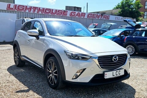 Mazda CX-3 SPORT.. 1 PREVIOUS OWNER.. 8 MAIN DEALER SERVICES..  1