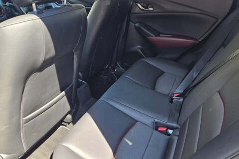 Mazda CX-3 SPORT.. 1 PREVIOUS OWNER.. 8 MAIN DEALER SERVICES..  16