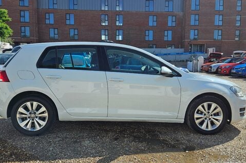 Volkswagen Golf SE TDI BLUEMOTION TECHNOLOGY..11SERVICES..£20 ROAD TAX.. 1 PREVIOUS OWNER.. 12