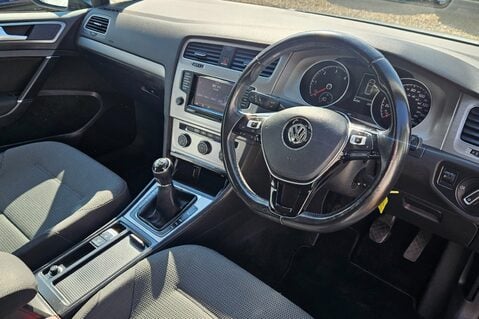 Volkswagen Golf SE TDI BLUEMOTION TECHNOLOGY..11SERVICES..£20 ROAD TAX.. 1 PREVIOUS OWNER.. 14