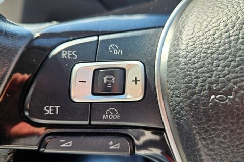 Volkswagen Golf SE TDI BLUEMOTION TECHNOLOGY..11SERVICES..£20 ROAD TAX.. 1 PREVIOUS OWNER.. 22