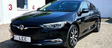 Vauxhall Insignia SRI.. 6 MAIN DEALER SERVICES..AIR CON..DAB RADIO..CRUISE CONTROL.1 PREVIOUS 1