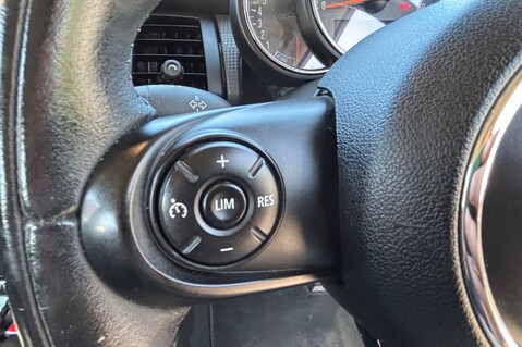 Mini Hatch COOPER.. SERVICE HISTORY.. ONLY ONE OWNER FROM NEW 5