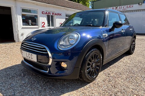 Mini Hatch COOPER.. SERVICE HISTORY.. ONLY ONE OWNER FROM NEW 14