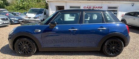 Mini Hatch COOPER.. SERVICE HISTORY.. ONLY ONE OWNER FROM NEW 1