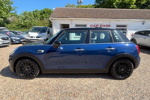 Mini Hatch COOPER.. SERVICE HISTORY.. ONLY ONE OWNER FROM NEW 24