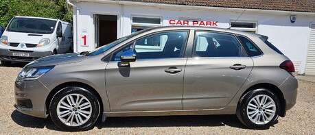 Citroen C4 BLUEHDI FLAIR S/S EAT6 9 SERVICES, 8 MAIN DEALER! £20 TAX! 1